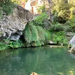 Les Clapiers Avec Jacuzzi Et Riviere. Daire Mialet (Gard)