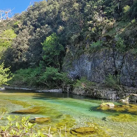 Les Clapiers Avec Jacuzzi Et Riviere. شقة *