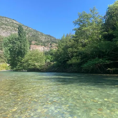 Daire Les Clapiers Avec Jacuzzi Et Riviere. Mialet (Gard)